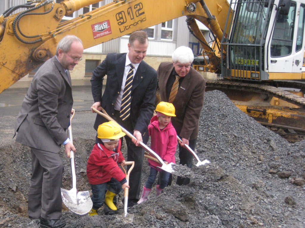 Spatenstich Firma Osterrath Spatenstich Firma Osterrath